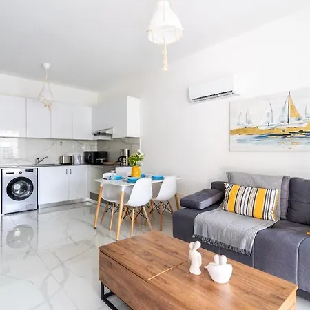 Apartment Infinity - One-bedroom W Terrace In Larnaca